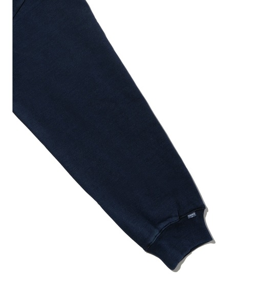 Levi's(リーバイス)の「Levi's/リーバイス グラフィック ヘリテージ クルーネックスウェットシャツ(スウェット・レディース・インディゴブルー・S/M/L)」の5枚目の写真