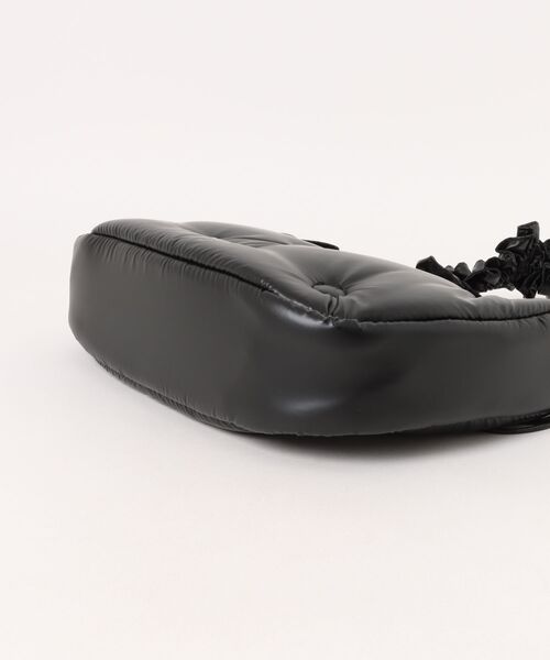 ANDGEEBEE（アンジービー）の「ギャザーパフィーショルダーバッグ（ショルダーバッグ・レディース・ブラック/アイボリー・FREE）」の15枚目の写真