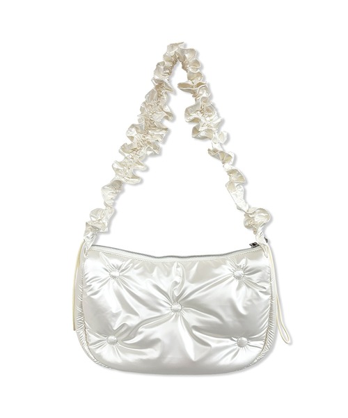 ANDGEEBEE（アンジービー）の「ギャザーパフィーショルダーバッグ（ショルダーバッグ・レディース・ブラック/アイボリー・FREE）」の12枚目の写真