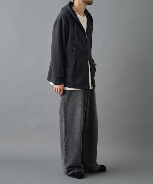 COLONY 2139（コロニートゥーワンスリーナイン）の「TCポンチジップパーカー（パーカー・メンズ・ブラック/グレー・MEDIUM/LARGE）」の13枚目の写真