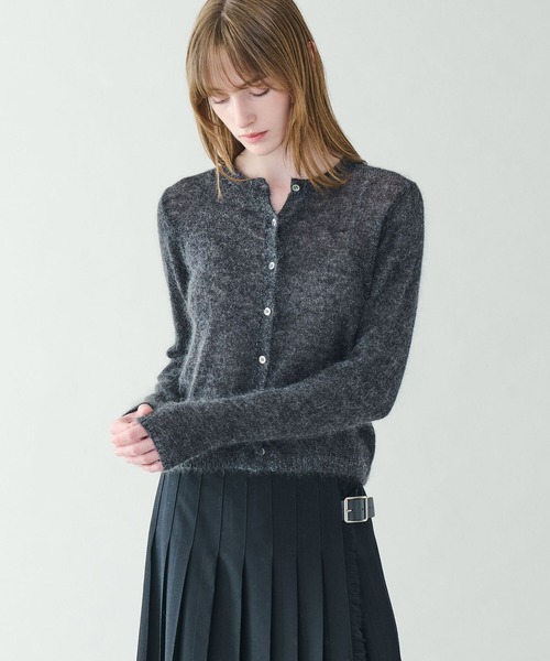 LE GLAZIK（ルグラジック）の「LE GLAZIK | モヘアグリッター クルーネックカーディガン WOMEN（カーディガン/ボレロ・レディース・グレー系その他/ベージュ系その他・36）」の5枚目の写真