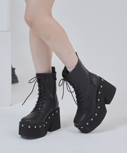 ENVYM（アンビー）の「スタッズレースアップショートブーツ（ブーツ・レディース・グレー/ブラック・23.5㎝/22.5㎝/24.5㎝）」の18枚目の写真