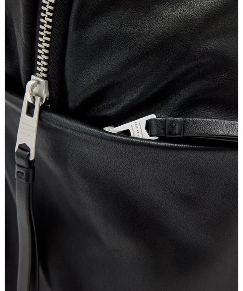 ALLSAINTS(オールセインツ)の「FINN LEATHER BACKPACK | FINN レザー バックパック(バックパック/リュック・メンズ・ブラック・ONE SIZE)」の7枚目の写真