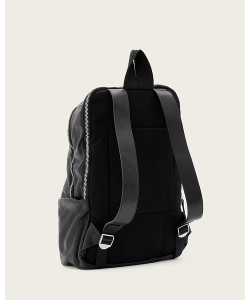 ALLSAINTS(オールセインツ)の「FINN LEATHER BACKPACK | FINN レザー バックパック(バックパック/リュック・メンズ・ブラック・ONE SIZE)」の8枚目の写真
