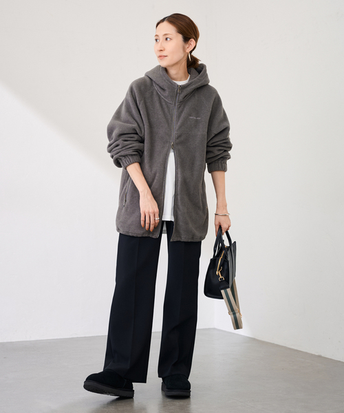 FRAMeWORK（フレームワーク）の「PROTAGONISTA/プロタゴニスタ 別注エコフリースフーディー（ブルゾン・レディース・ベージュ/チャコールグレー・FREE）」の3枚目の写真