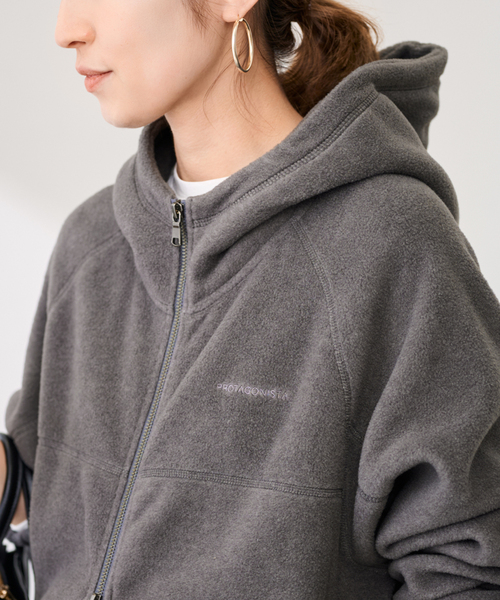 FRAMeWORK（フレームワーク）の「PROTAGONISTA/プロタゴニスタ 別注エコフリースフーディー（ブルゾン・レディース・ベージュ/チャコールグレー・FREE）」の11枚目の写真