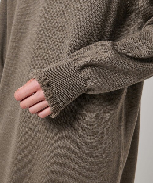 LOEFF（ロエフ）の「＜LOEFF＞9ゲージ フリンジ ビッグ ニット プルオーバー（ニット/セーター・レディース・ライム/ベージュ/ネイビー・FREE）」の20枚目の写真