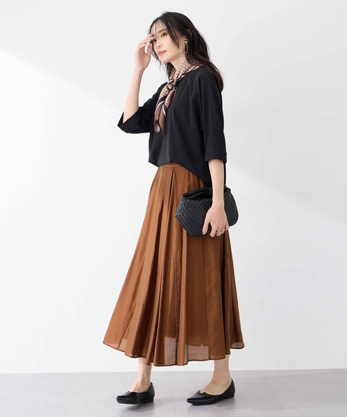 A/C DESIGN BY ALPHA CUBIC（エーシーデザインバイアルファキュービック）の「ドルマンブラウス【UVカット・セットアップ対応】（シャツ/ブラウス・レディース・ブラック/モカ・13号/11号/9号）」の8枚目の写真