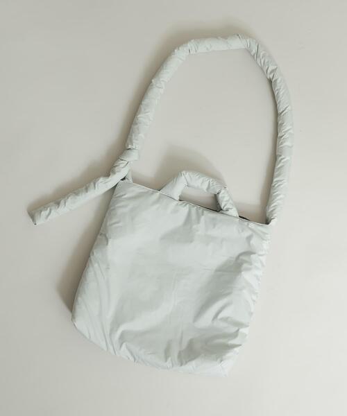 SENSE OF PLACE by URBAN RESEARCH（センスオブプレイスバイアーバンリサーチ）の「パデッドボリュームショルダー（ショルダーバッグ・メンズ・ボルドー/ブラック/ライトブルー・ONE）」の2枚目の写真