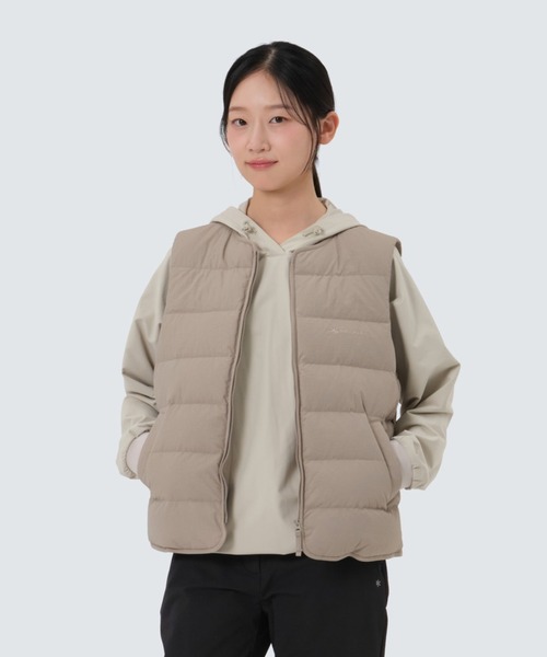 Snow Peak(スノーピーク)の「SnowPeak / Land Wmn's Lightweight Down Vest ランドウィメンズ ライトウェイトダウンベスト 海外限定(ダウンベスト・レディース・ブラック/ライトベージュ/ライトブラウン/ブラウン・S/M/L)」の3枚目の写真