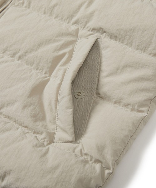 Snow Peak(スノーピーク)の「SnowPeak / Land Wmn's Lightweight Down Vest ランドウィメンズ ライトウェイトダウンベスト 海外限定(ダウンベスト・レディース・ブラック/ライトベージュ/ライトブラウン/ブラウン・S/M/L)」の13枚目の写真