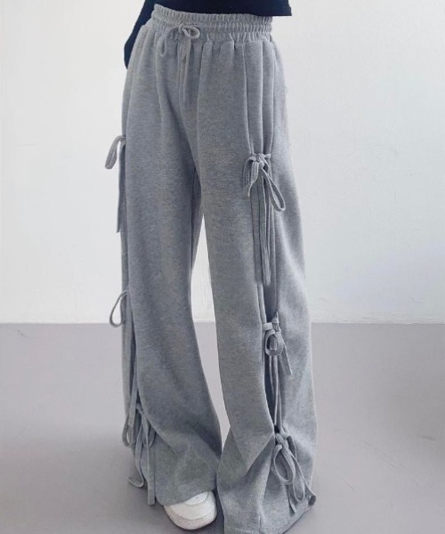 yuue' ( wear )(ユーイ)の「サイドリボンスウェットワイドパンツ(スウェットパンツ・レディース・グレー/ブラック/アイボリー・FREE)」の13枚目の写真