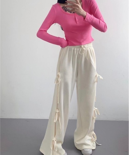 yuue' ( wear )(ユーイ)の「サイドリボンスウェットワイドパンツ(スウェットパンツ・レディース・グレー/ブラック/アイボリー・FREE)」の11枚目の写真