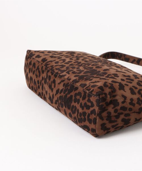 Chiina（チーナ）の「Chiina / レオパード柄スクエアミニバッグ（ハンドバッグ・レディース・ブラウン系2/ブラウン系1・FREE）」の11枚目の写真