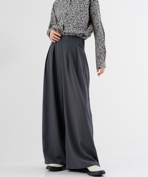 refinedworks（リファインドワークス）の「【refinedworks】ストレッチ 合繊の ハイウエストワイドパンツ（その他パンツ・レディース・ブラック/チャコールグレー・FREE）」の10枚目の写真