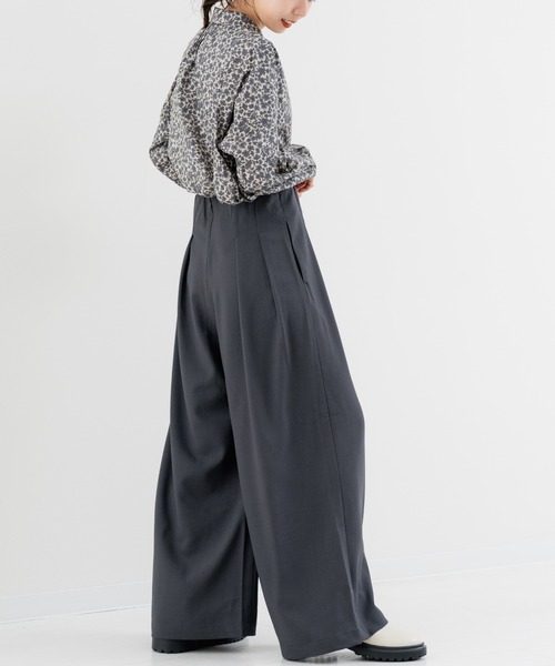 refinedworks（リファインドワークス）の「【refinedworks】ストレッチ 合繊の ハイウエストワイドパンツ（その他パンツ・レディース・ブラック/チャコールグレー・FREE）」の22枚目の写真