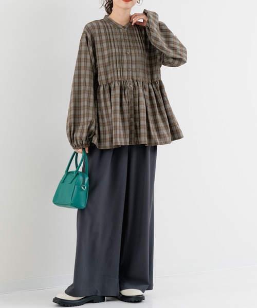 refinedworks（リファインドワークス）の「【refinedworks】ストレッチ 合繊の ハイウエストワイドパンツ（その他パンツ・レディース・ブラック/チャコールグレー・FREE）」の4枚目の写真