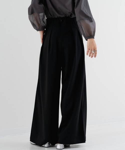 refinedworks（リファインドワークス）の「【refinedworks】ストレッチ 合繊の ハイウエストワイドパンツ（その他パンツ・レディース・ブラック/チャコールグレー・FREE）」の21枚目の写真