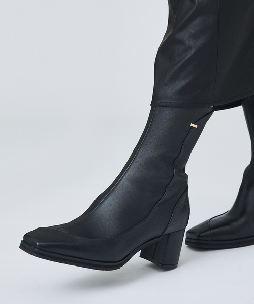 Au BANNISTER（オゥバニスター）の「スノーソールストレッチブーツ（ブーツ・レディース・ブラック/ライトベージュ・38/39/35/36/37）」の4枚目の写真