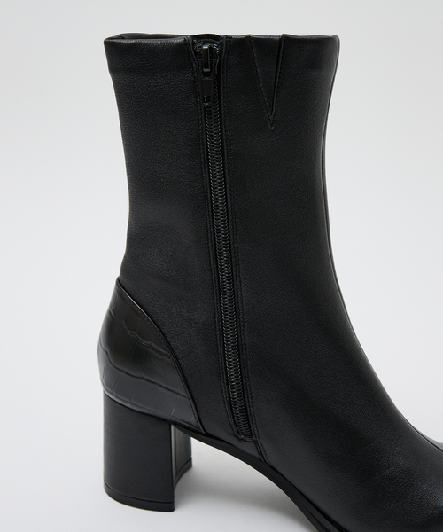 Au BANNISTER（オゥバニスター）の「スノーソールストレッチブーツ（ブーツ・レディース・ブラック/ライトベージュ・38/39/35/36/37）」の12枚目の写真