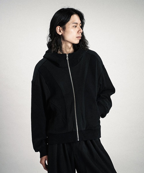 ノーアイディー　春秋　ポンチョ　総柄　フーディー　チェーン柄　薄手　黒 ノーアイディー 春秋 ポンチョ 総柄 フーディー チェーン柄 薄手 黒