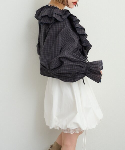 w closet（ダブルクローゼット）の「チェックフリルブラウス（シャツ/ブラウス・レディース・グリーン/レッド/ネイビー・FREE）」の15枚目の写真