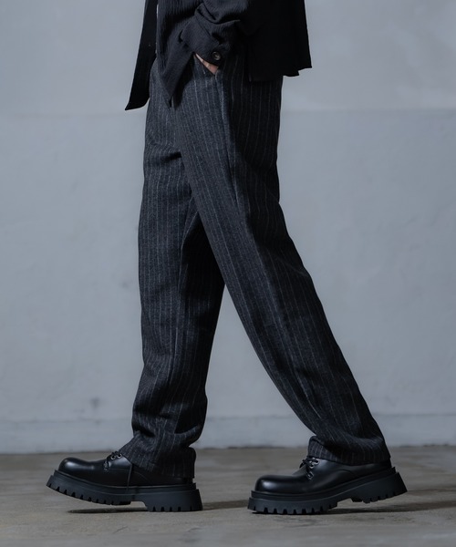 Crownor（クラウノアー）の「リラックスストレートフィット ストライプパンツ（スラックス・メンズ・アイボリー/ブラック/ブラウン・SMALL/MEDIUM/LARGE）」の10枚目の写真