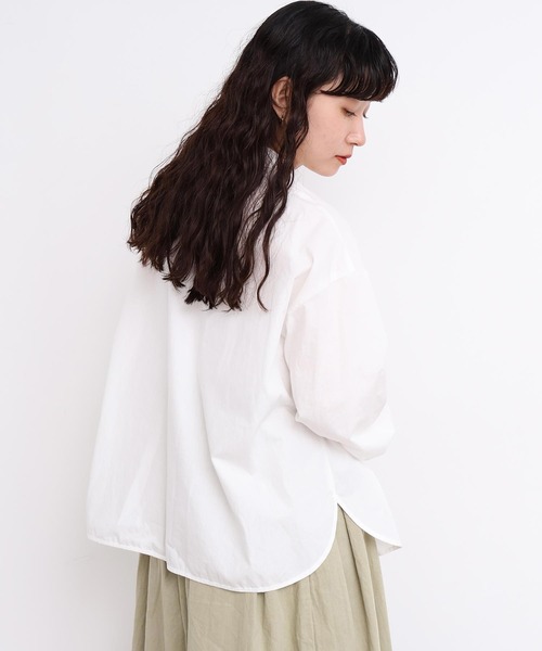 l'atelier du savon（アトリエドサボン）の「50ブロード　ちびえり長袖ブラウス（シャツ/ブラウス・レディース・ブラック/ホワイト・FREE）」の5枚目の写真