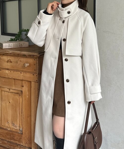 Thevon（ゼボン）の「スタンドカラーロングコート（その他アウター・レディース・ブラウン/アイボリー/ブラック・FREE）」の2枚目の写真