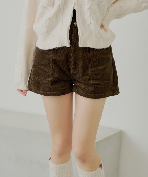 Chico（チコ）の「コーデュロイショートパンツ（その他パンツ・レディース・ブラック/ベージュ/ブラウン/ピンク・SMALL/MEDIUM）」の3枚目の写真