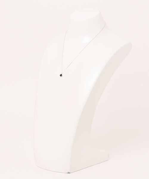 TAKE-UP（テイクアップ）の「K10 オニキス リリーネックレス( YG)（ネックレス・レディース・イエローゴールド・FREE）」の7枚目の写真