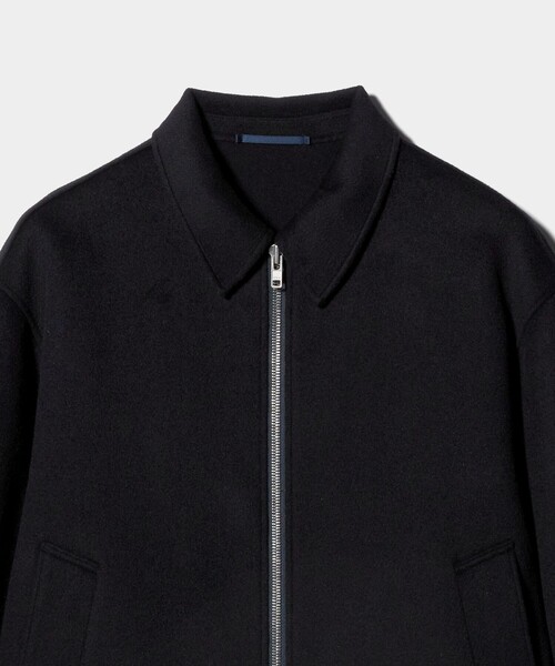 BEAUTY&YOUTH UNITED ARROWS(ビューティーアンドユースユナイテッドアローズ)の「ショートビーバー リバー ブルゾン(ブルゾン・メンズ・ネイビー/ベージュ/ダークグレー・S/M/XL/L)」の4枚目の写真