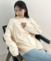 バックスリットオーバーニット