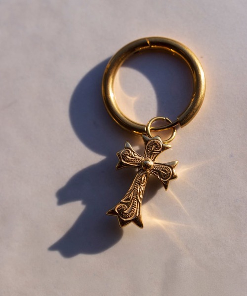 IRIEBEACH（アイリービーチ）の「cross hoop pierce/【ハワイアンジュエリー】【サージカルステンレス】【金属アレルギー対応】【IRIEBEACH / アイリービーチ】つけっぱなしOK（ピアス（片耳用）・レディース・シルバー/ゴールド/ピンク・FREE）」の18枚目の写真