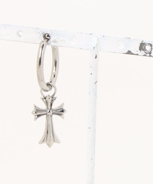 IRIEBEACH（アイリービーチ）の「cross hoop pierce/【ハワイアンジュエリー】【サージカルステンレス】【金属アレルギー対応】【IRIEBEACH / アイリービーチ】つけっぱなしOK（ピアス（片耳用）・レディース・シルバー/ゴールド/ピンク・FREE）」の16枚目の写真
