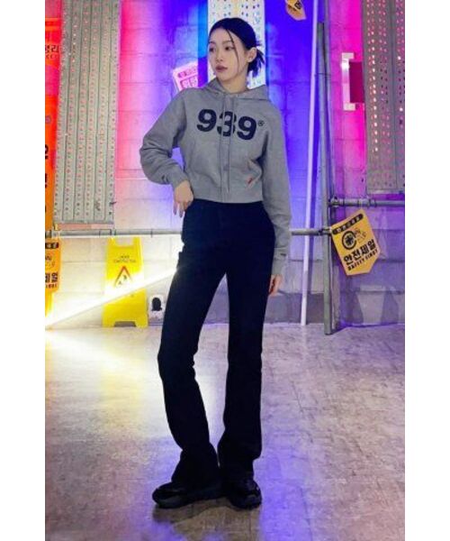 ARCHIVE BOLD(アーカイブボールド)の「939 LOGO CROP HOOD(GRAY)(パーカー・レディース・その他・OS)」の10枚目の写真
