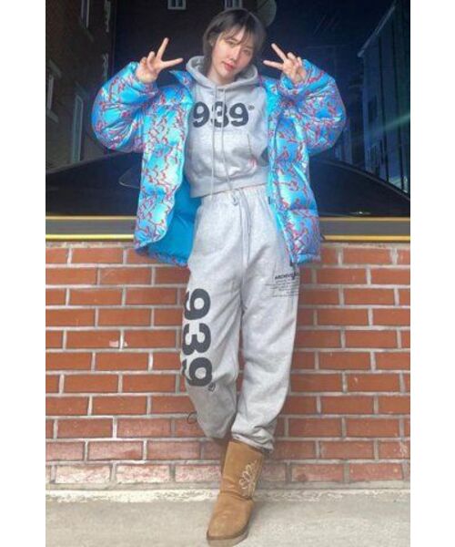 ARCHIVE BOLD(アーカイブボールド)の「939 LOGO CROP HOOD(GRAY)(パーカー・レディース・その他・OS)」の12枚目の写真
