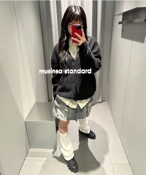 MUSINSA STANDARD（ムシンサスタンダード）の「ヘアリーアルパカカーディガン[ブラック]（カーディガン/ボレロ・メンズ・その他・MEDIUM/LARGE/X-LARGE/XX-LARGE）」の11枚目の写真