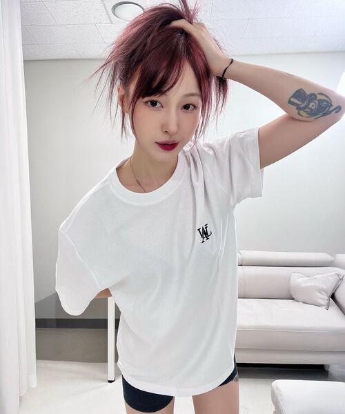 WOOALONG（ウアロン）の「OG Basic T-Shirt - WHITE（Tシャツ/カットソー・レディース・ホワイト・SMALL/MEDIUM/LARGE）」の11枚目の写真