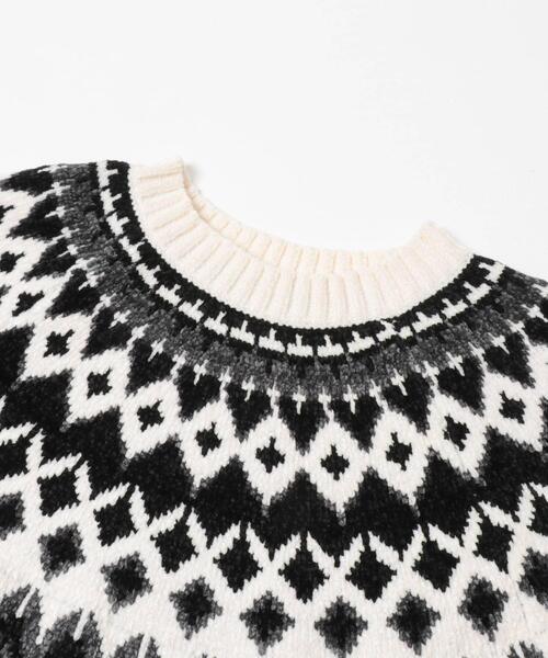 ITEMS URBANRESEARCH（アイテムズ アーバンリサーチ）の「真冬の正解 求心柄 モール ニット（ニット/セーター・メンズ・ホワイト/ネイビー/ブラック/グレー・LARGE/MEDIUM）」の5枚目の写真