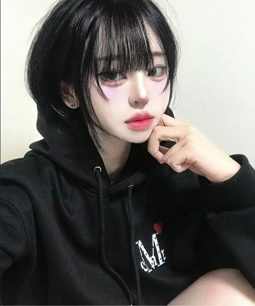 MUCENT(ムセント)の「ラブリッツミニハートロゴフードパーカー 男女共用 (3カラー)(パーカー・レディース・ブラック/グレー/ブラック系・FREE/1)」の7枚目の写真