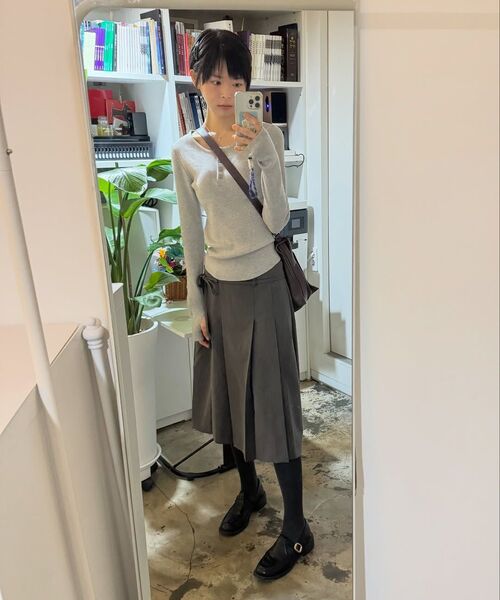 COSTUME O’CLOCK(コスチュームオクロック)の「フォーマルプリーツミディスカートブラック COWSK001BLACK(スカート・レディース・その他・LARGE/SMALL/MEDIUM)」の4枚目の写真