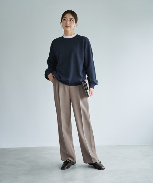 STYLE DELI(スタイルデリ)の「ボリュームダウンスウェットトップス(スウェット・レディース・ネイビー/オートミール/ブラック・FREE)」の8枚目の写真