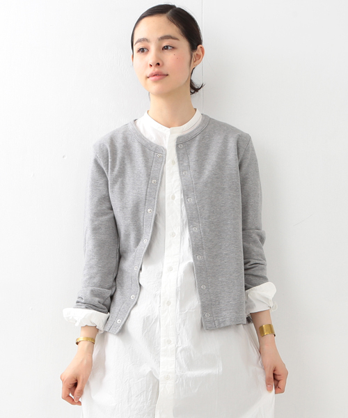 BEAMS BOY（ビームスボーイ）の「BEAMS BOY / リングドットボタン スウェットカーディガン（カーディガン/ボレロ・レディース・ホワイト/グレー/ブラック・ONE SIZE）」の3枚目の写真