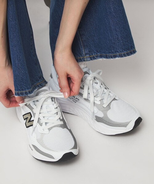 green label relaxing（グリーンレーベルリラクシング）の「＜New Balance＞フレッシュフォーム アリシ ティラルクス  スニーカー（スニーカー・レディース・シルバー/ブラック/ホワイト・22.5cm/23cm/23.5cm/24cm/24.5cm/25cm）」の4枚目の写真