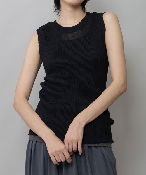 Munich(ミューニック)の「シアーリブニットタンクトップ(ニット/セーター・レディース・アイボリー/ネイビー系/アイボリー系/グレー/ブラック・FREE)」の3枚目の写真