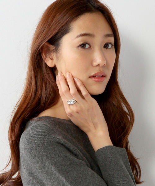 PHILIPPE AUDIBERT(フィリップ オーディベール)の「【WEB限定】PHILIPPE AUDIBERT 4ラインリング / bague New Africa 4 /(リング・レディース・シルバー・フリ-)」の16枚目の写真