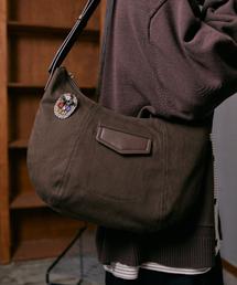 eastserviceshop（イーストサービスショップ）の「カチオンショルダーバッグ - ダークブラウン（メッセンジャーバッグ）」