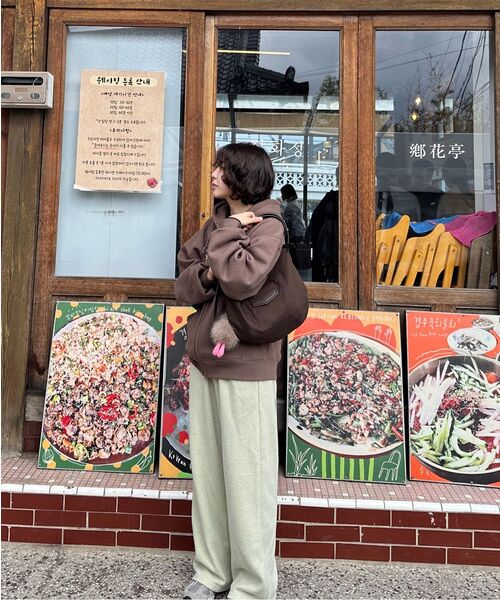 eastserviceshop(イーストサービスショップ)の「カチオンショルダーバッグ - ダークブラウン(メッセンジャーバッグ・レディース・ダークブラウン・FREE)」の7枚目の写真