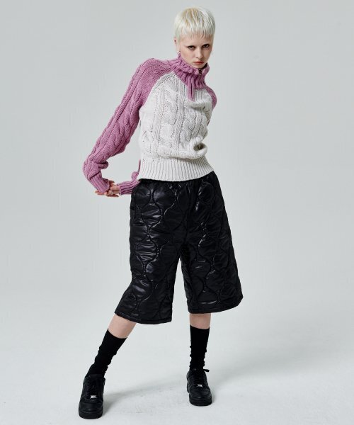 runningHIGH（ランニングハイ）の「カラー ブロック タートルネック ジップアップ ニット プルオーバー [ピンク]（ニット/セーター・レディース・その他・FREE）」の2枚目の写真